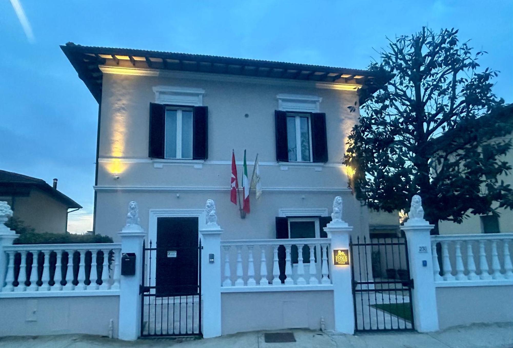 Four Lions Villa Guesthouse Пиза Екстериор снимка